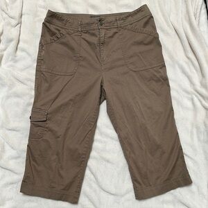 Additions by Chicos Cropped Cotton/Spandex Pants Size 1.5 Cargo Pocket Rear Welt